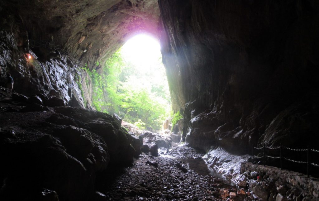 entrada-cueva-zugarramurdi