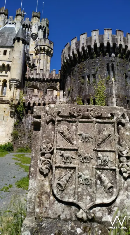 Emblema de la familia Butrón y el Castillo de Butrón