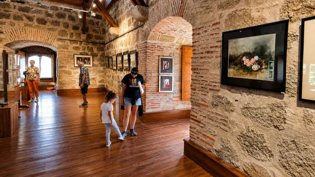 Explorar castillos, fortalezas y palacios con niños